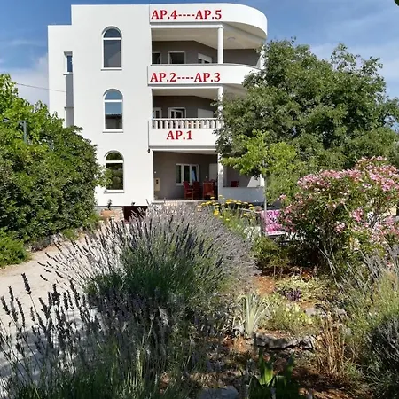Apartment In Rogoznica With Terrace, Air Condition, Wifi, Washing Machine *